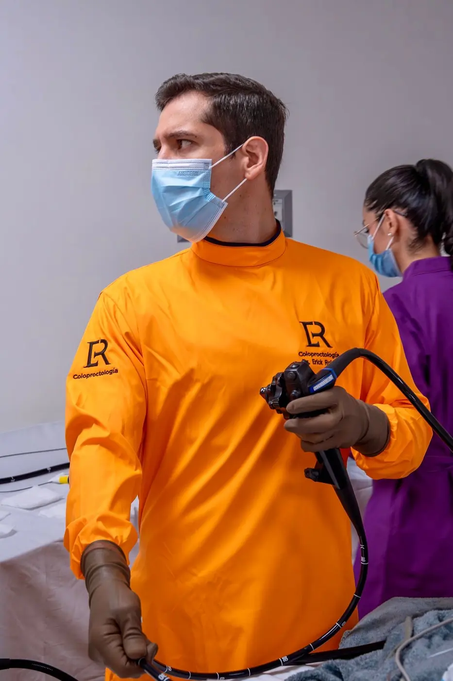 Dr. Erick Rojas, coloproctólogo en Zapopan — Especialista en diverticulitis y sigmoidectomía laparoscópica en Zapopan